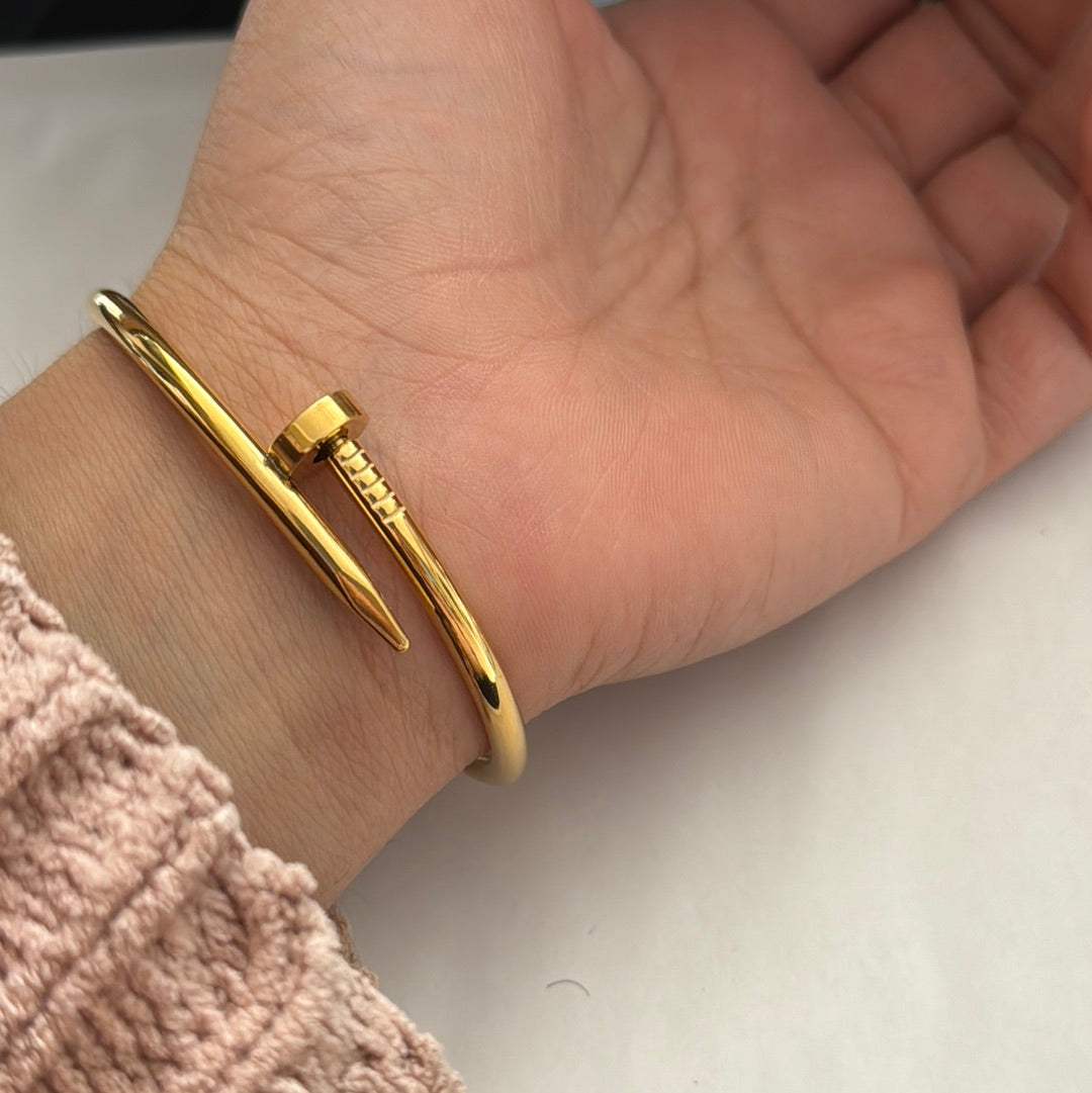 Nail bangles